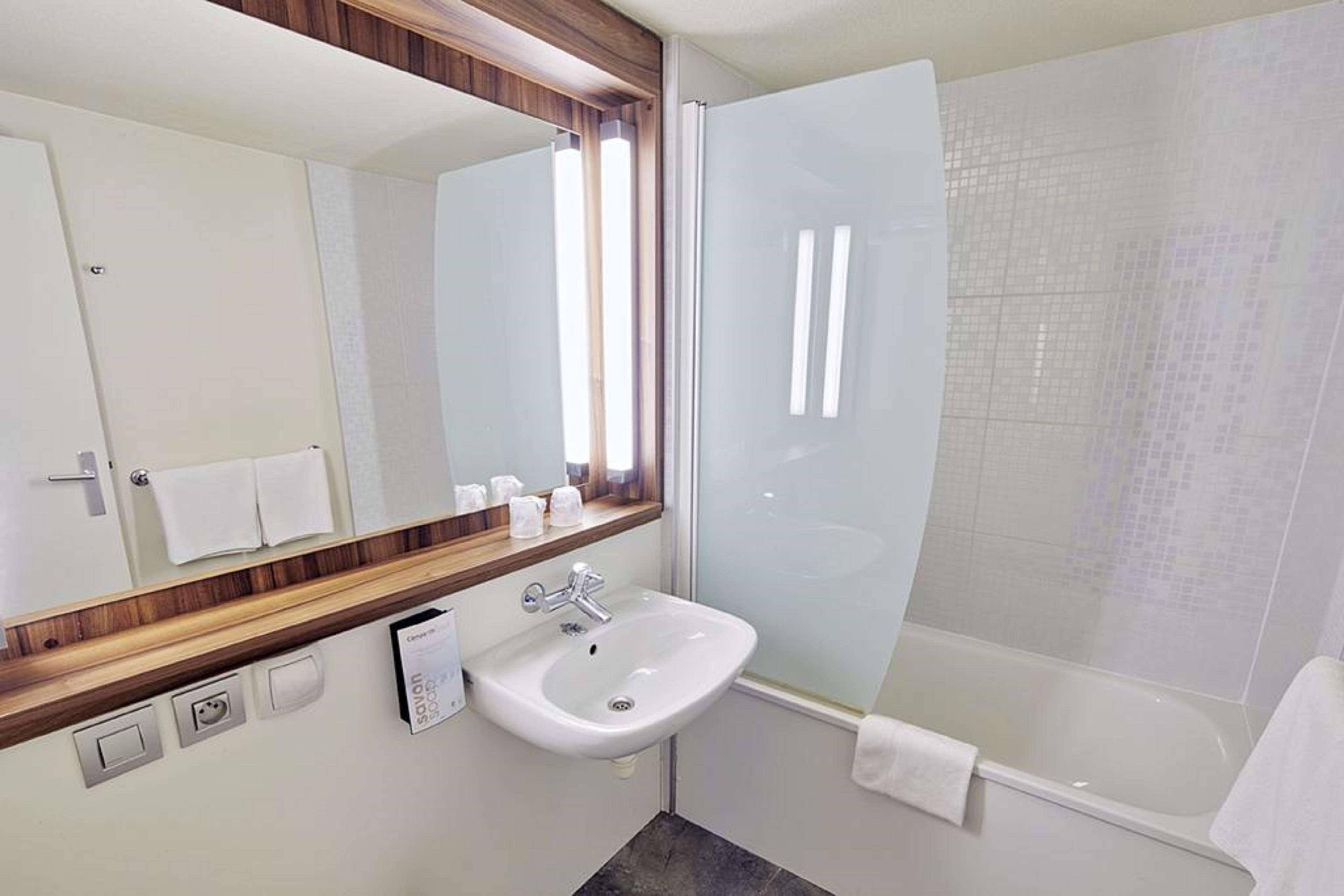 Campanile Lille - Lomme Hotel Ngoại thất bức ảnh